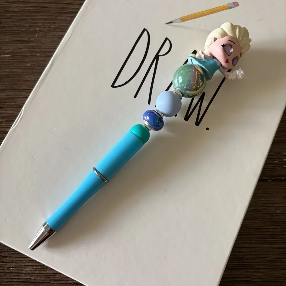 Disney Doorables: Frozen: Elsa handmade beaded pen